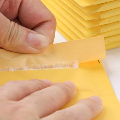 China Strong Adhesive Buble Poly Padded Envelopes Shipping Mailer Paper Packaging Expandable Bags For Clothes for sale