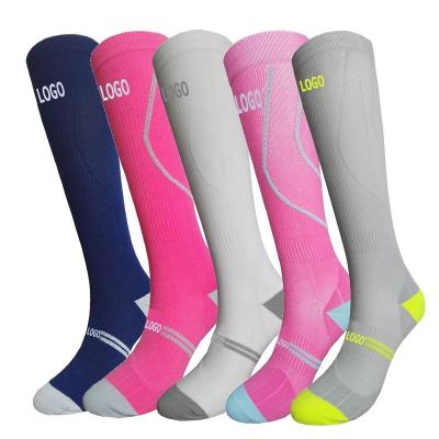 China Antibacterial Antibacterial Doing My Own Running And Forming Recovery Compression Seamless Socks for sale