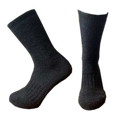 China Custom Black Antibacterial Merino Wool Antibacterial Crew Socks Warm Thick Rise Wool Socks for sale