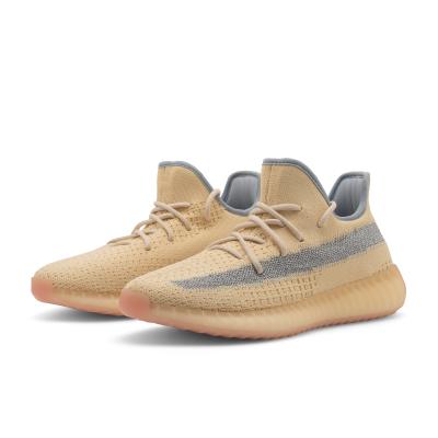 China CUSHIONING 2021 Sportswear Women Famous Brand Yeezy 350 V2 Style Walking Shoes Fashion Sneaker Men Yeezy Sports Shoes for sale