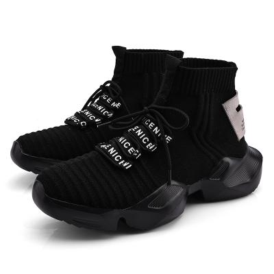 China CUSHIONING High Top Men Walking Socks Casual Sports Sneaker Man Black White Basketball Sneaker Shoes for sale