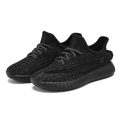 China Round Children's Sports Boys Shoes Wholesale 2022 New Autumn Spring Sports Shoes Sneakers Yeezy Girls Freeze Shoes for sale