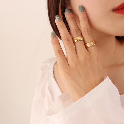 China Retro Vintage Gold Rings Chunky Floating Stainless Steel Engraved Rings Casual/Sporty Jewelry Women For Girls for sale