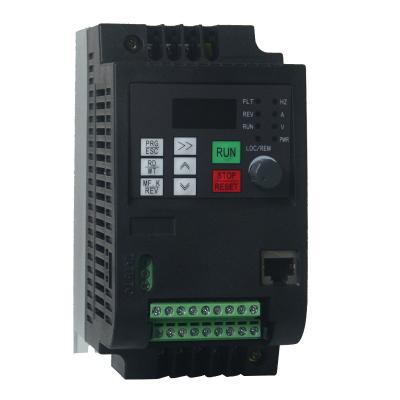 China Inverter 380v 2.2kw Single Phase Inverter Growatt Solar Hybrid Solar Controller 170*205*165 for sale