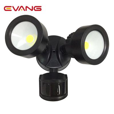 China Adjustable Motion Sensor Security Light Garden LED Motion Security Light for sale