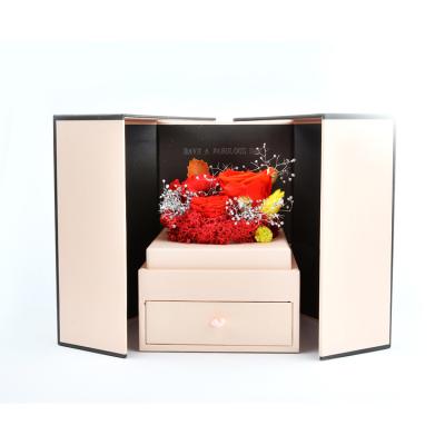 China Factory Handmade Wholesale Preserved Flower Arrangement Jewelry Case Rose For Valentine Mother's Day Gift Box for sale