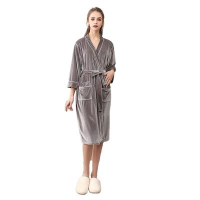 China New Arrival Luxury RedVelvet Bathrobe Good Absorption 2022 Sleepwear Pajamas Warm Comfortable Absorption Warm Sleepwear For Hotel Home for sale