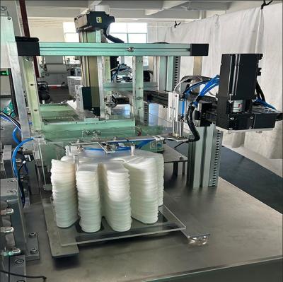 China High Productivity PE Glove Takeaway Pack Packing Machine With Automatic Suction Feeding Folding Function for sale