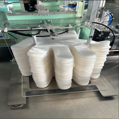 China PE Glove Packing Machinery 110-130 Bag/min Independent Temperature Control Regular Maintenance Programs for sale