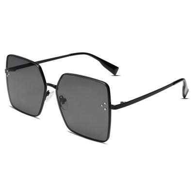 China Exquisite Designer Oversized Sunglasses Women 2022 High-end Unique Square Fashion Square for sale