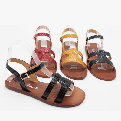 China Fashion Trend 2022 Summer New Style Strappy Sandal For Women PU Ladies Shoes Comfortable Flat Heel Fashion Sandal for sale