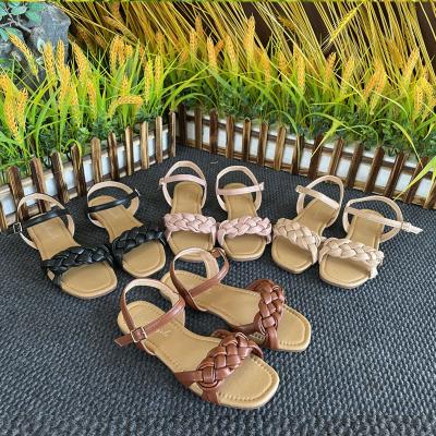 China Fashion trend 2022 summer new design low heel sandals fashionable sandal flat shoes for women and ladies for sale