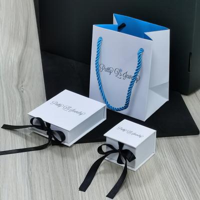 China Custom Logo Printed Luxury Jewelery Packaging Jewelry Packaging Mini Eco Recycled “Jewerly” Small Paper Bag For Gift for sale