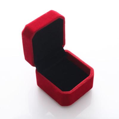 China Red Fancy Long Necklace Box VNB05B Necklace Presentation Packing Red Velvet Jewelry Box for sale