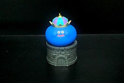 China Blue Color Small Anime Figures , Anime Character Figures Crown Shaped for sale