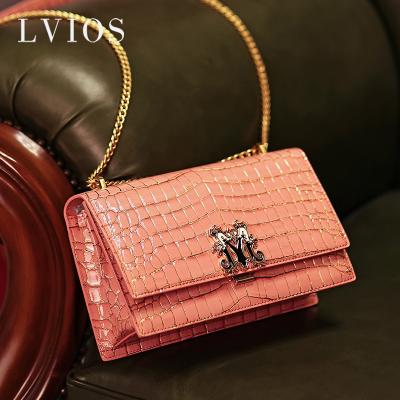 China Hot Sale Qi 2023 Noble Patent Leather Pearl Arch Crocodile Women's Purse And Clutch Purse And Purse PU Women's Purse Retro for sale