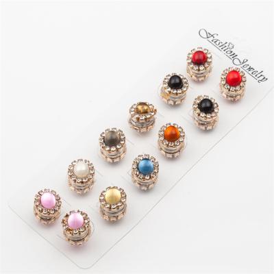 China Luxury Fashion Crystal Alloy Magnet Brooch Muslim Headscarf Brooch Pins for sale