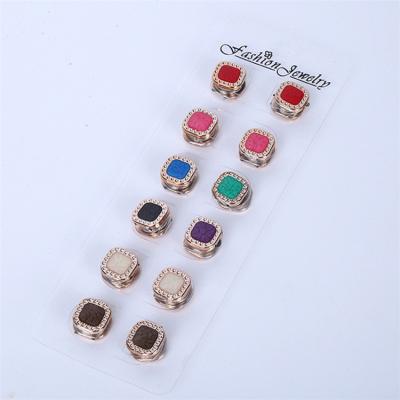 China Wholesale Durable Rhinestone Alloy Magnet Muslim Hijab Pin For Scarf Accessories Women Brooch for sale