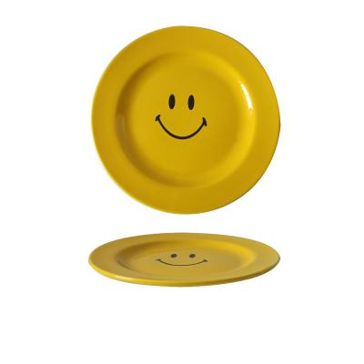 China Viable Wholesale Hot Pasta Yellow Smiley Face Ceramic Plate Western Dish for sale