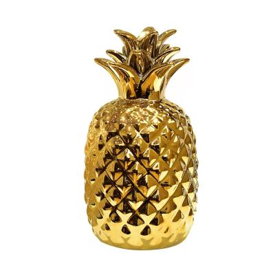 China European Christmas Gifts Style Pineapple Gold Ceramic Decoration For Home Bedroom Decorative Ornament for sale