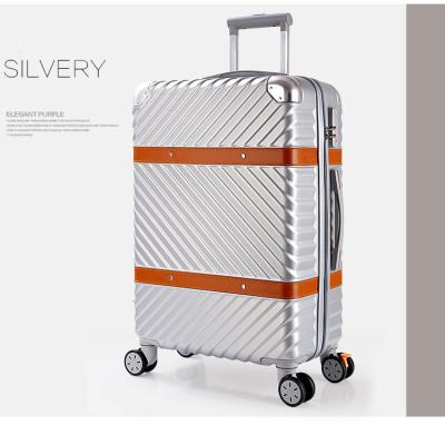 China Fashon design luxury hard shell ABS+PC suitcases outdoor luggage moving set for sale for sale