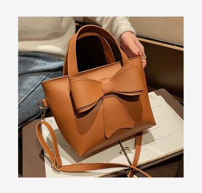 China 2022 New Fashionable Handbag All-match Retro Small Western-style Women's Celebrity One-shoulder Messenger Net Bucket for sale