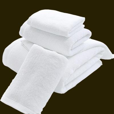 China Cheap Wholesale Thick Absorbent White Hotel Absorbent 500 Gsm 70x140 Bath Towels 100% Cotton for sale