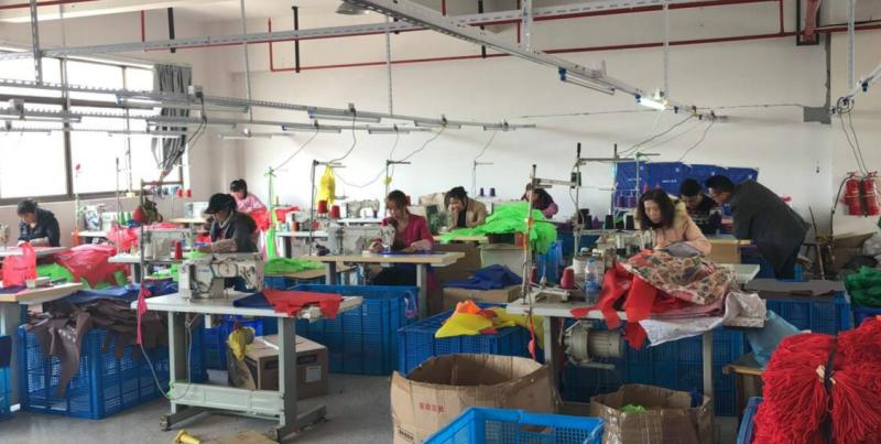 Verified China supplier - Yiwu Xinmu Bag Making Co., Ltd.