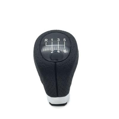 China High Quality ABS and Real Leather Factory Wholesale Car Gear Shift Knob For BMW E30 E32 E34 E36 E38 E39 E46 E53 E60 E63 E81 E82 E83 E84 E87 E88 E90 E91 E92 for sale