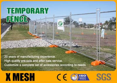 Chine Taille régulière de Mesh Fencing Portable Fence Panels 2400 W*2100 H en métal à vendre