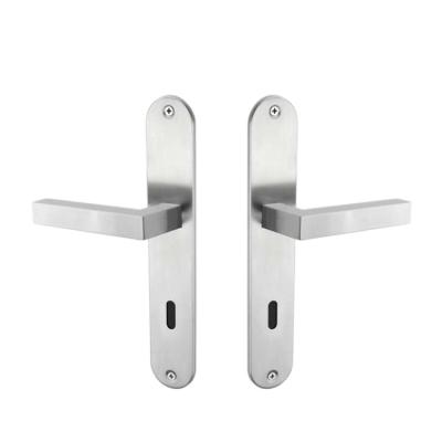 China Modern stainless steel door handle set Birmingham on long plate dead end for sale