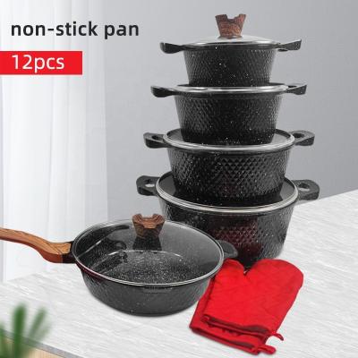 Chine Logo Aluminum Non Stick Fry adapté aux besoins du client Pan Cookware Sets à vendre