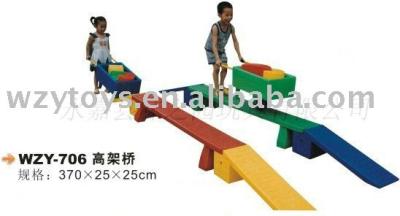 China Plastic Playground Plastic Kids Play Toy Balance Bridge With Small Trolley for sale