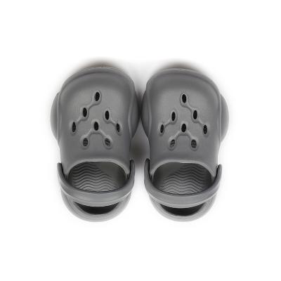 China Outdoor Deodorization Promotion Shoe Clogs Cork Casual Boy Beach Baby Girl Kids Sandals Slippers for sale