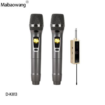 China Universal Handheld Wireless Microphone VHF Karaoke Dynamic Dual Handheld Microphone for sale