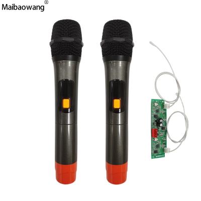 China Handheld Microphone Hot Selling VHF Wireless Microphone with PCB Receiver Panel Transmitter and Receiver for Trolley Speaker in Pakistan for sale