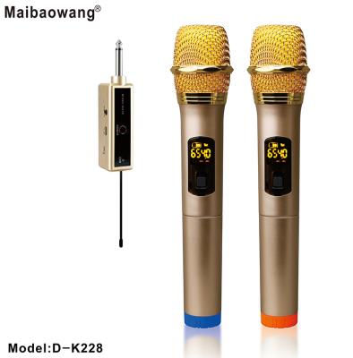 China Hot Sale Handheld Price 2 Channel Cheap Handheld Microphone Professional Handheld Wireless Microphone for sale