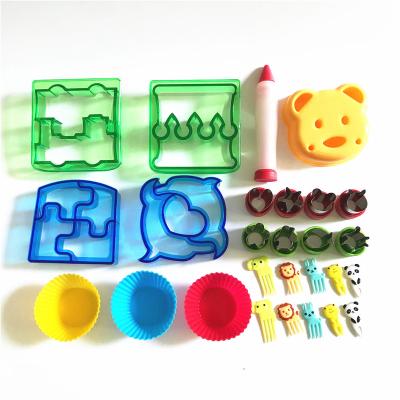 China BPA Free Viable 30pcs Cartoon Shaped Kids Vegetable Bento Lunch Set Sandwich Toast Breadfruit Cutters Set for sale