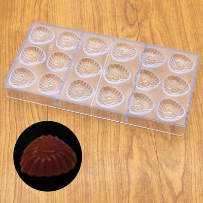 China Viable Heart Shape 18 Cavities Fondant Cake Candy Molds 3D Clear Plastic Chocolate Mold For Baking Tools for sale