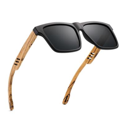 China 2022 Fashion Sun Men's Wood Sunglasses Custom Square Craved Wood Casual Men Retro Glass Polarized Polarized Bamboo Sunglasses for sale