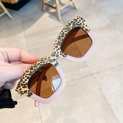 China Fashion Sunglasses Shape Square Kids Sunglasses Boys Girls Children Cat Eye Sunglasses Baby Eyewear Outdoor Glass Shades Leopard Color for sale