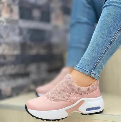 China SHOCK ABSORBING fashion sports shoes red squishy women's solid color breathable mesh shoes casual shoes woman for sale