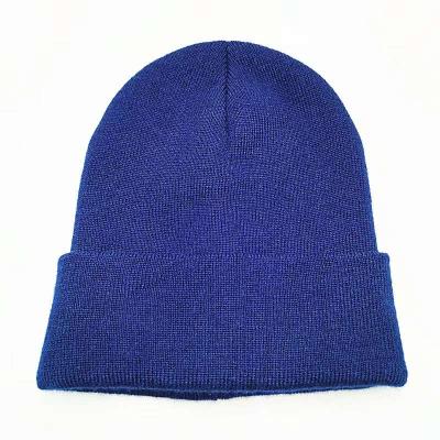 China 2022 COMMON Custom Hot Sales Solid Color RPET Dyed Winter Knit Beanie Hat Toques With Custom Logo For MAN for sale