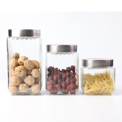 China Sustainable Factory Wholesale Glass Jars Set Glass Food Storage Canister With Silver Brushed Metal Lid for sale