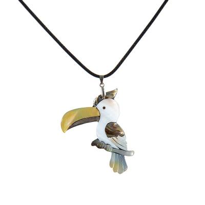 China Trendy Natural Pendant Ethnic Fashion Jewelry Shell Color Nostalgia Woodpecker Style Women's Hanging Necklace Accessory for sale