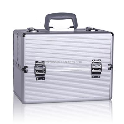 China Beauty Cosmetic Large Silver Aluminum Case Makeup Hair Vanity Salon Carry Case 2 for sale