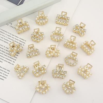 China 2022 New Hair Accessories Korean Small Rhinestone Pearl Hair Clip For Girl Cute Geometric Metal Hair Claw Mini Clip Hair Accessories for sale