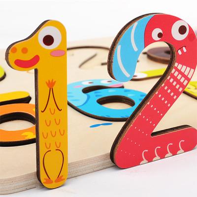 China INDOOR GAMES PLAY Pre School Early Education Number 8pcs Wooden Puzzle With Storage Tray Educational Toy for sale