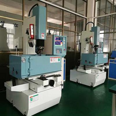 China Manufacturing Plant CNC EDM Ram EDM Die Sinker D7130 Sparking Erosion Wire Cut Die Sinking Machine Molybdenum WEDM Mould Making Machine for sale