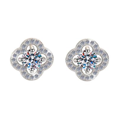 China TRENDY Husky 925 silver jewelry four leaf clover fashion charm Moissanite earrings for sale